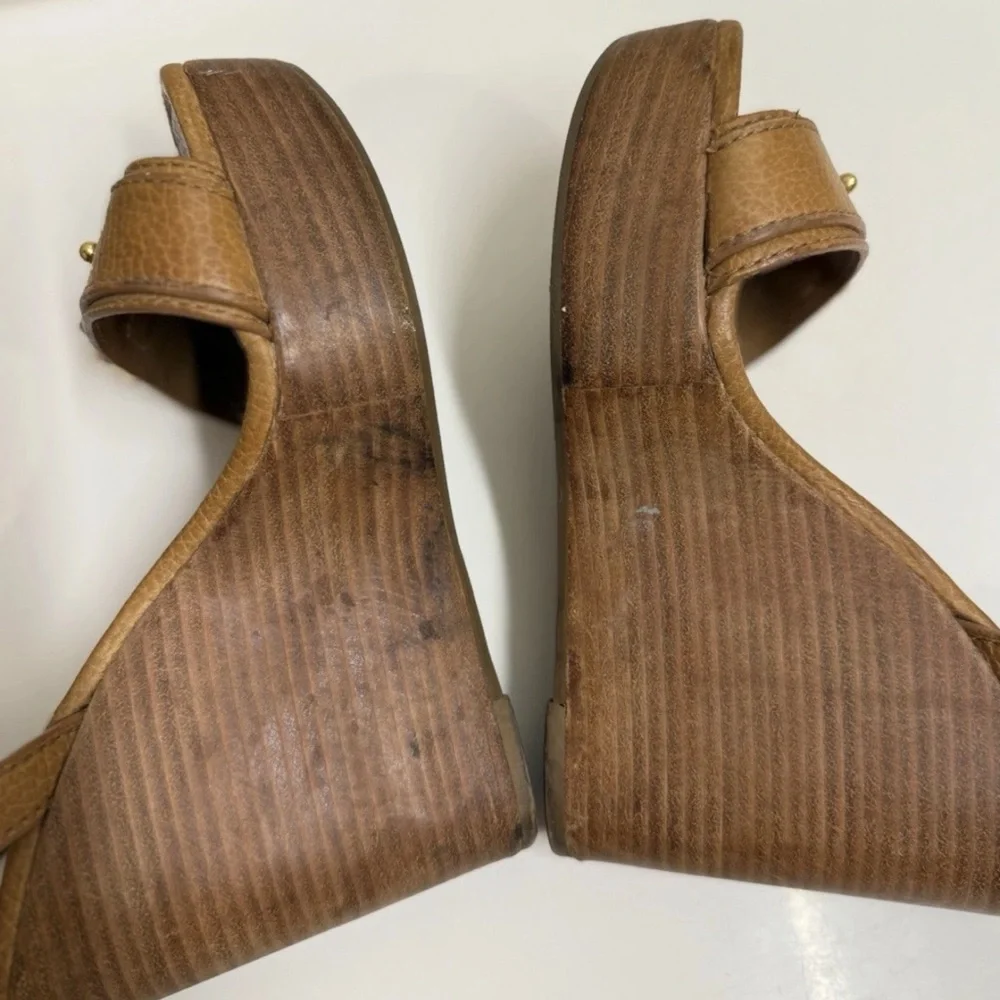 Tory Burch Elina Wedge Heel Sandals Ankle‎ Strap Gold Logo | Tan | Size 5.5